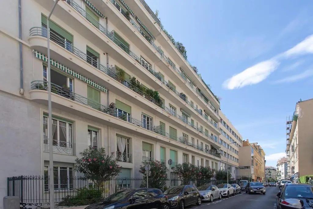 L55 2P Central Jean Medecin 10 Min A Pied Vieux Nice France