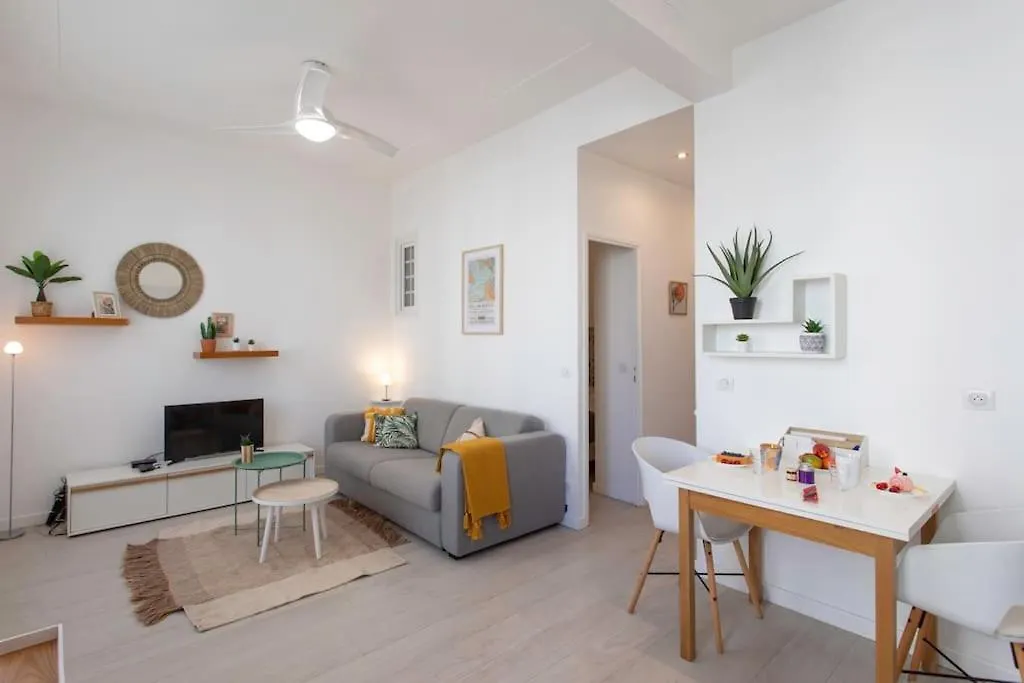 L55 2P Central Jean Medecin 10 Min A Pied Vieux Nice Apartment